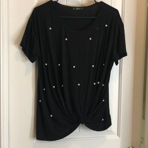 Black knotted top